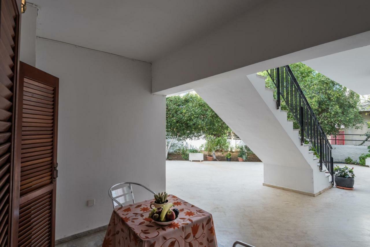 Areti Apartments Poros  Exterior photo