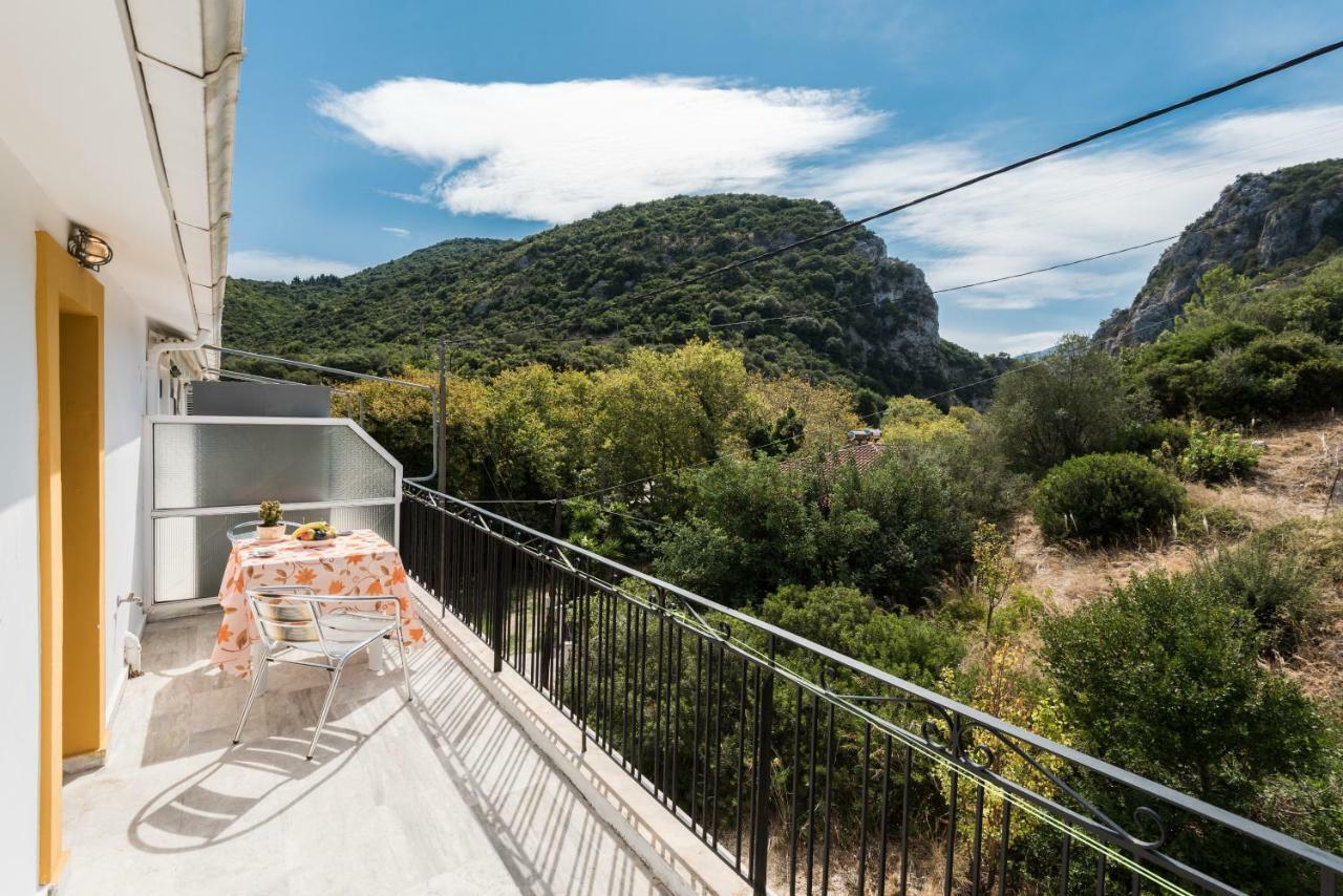Areti Apartments Poros  Exterior photo